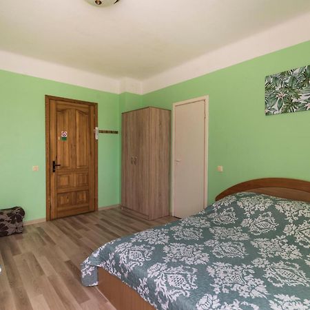 Neringa Guest House Palanga Phòng bức ảnh